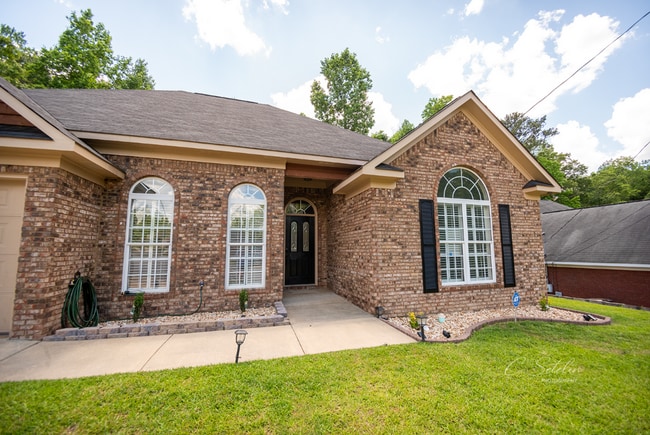 Photo - BEAUTIFUL HOME AVAILABLE FROM JULY