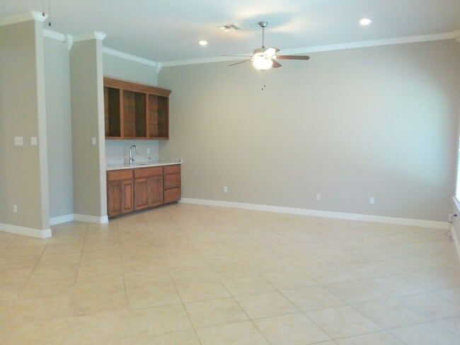 Photo - 4750 Grand Junction Drive