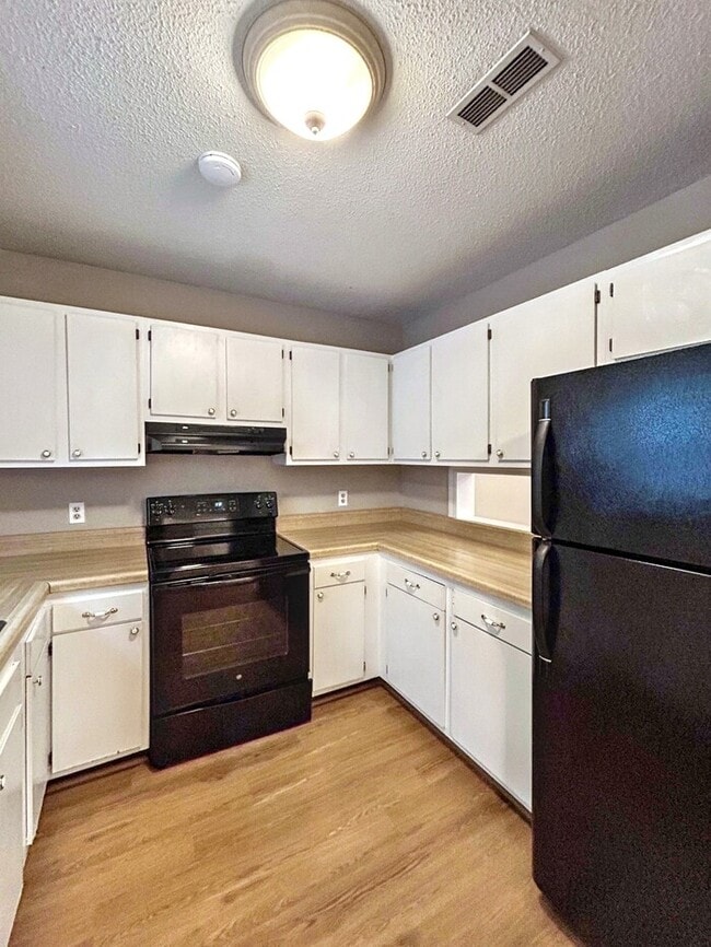 Photo - 1524 Township Cir