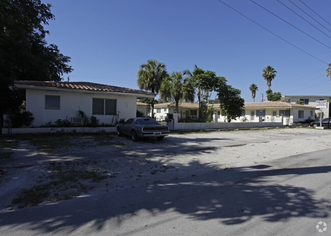 Building Photo - Venice Rental