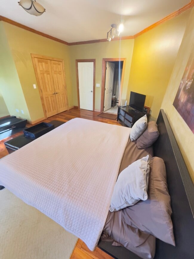 Photo - 1305 Euclid St NW Unit Room