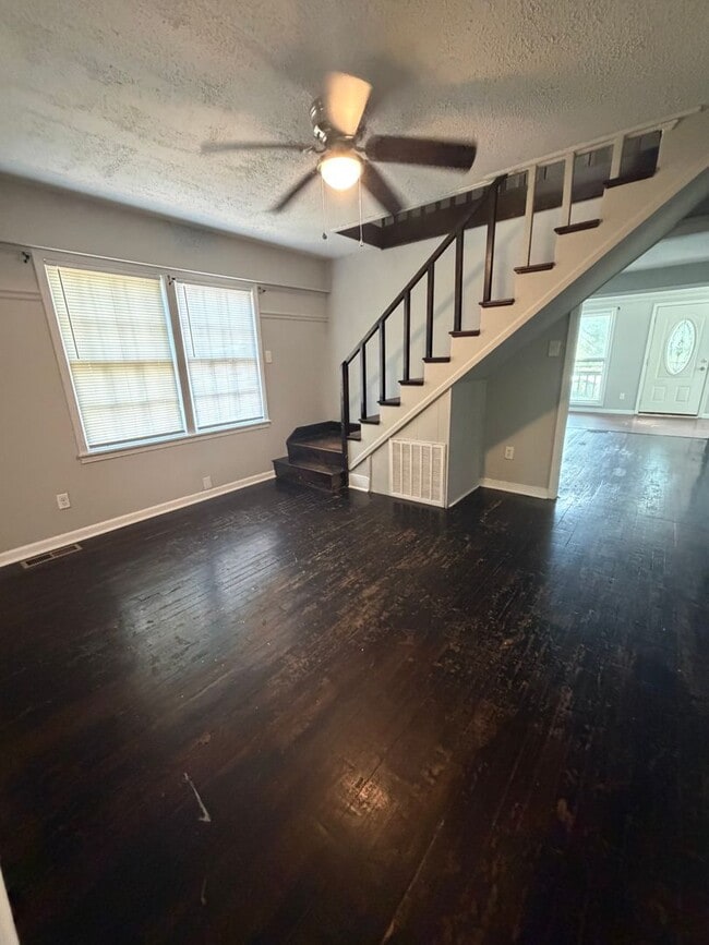 Photo - 615 Chester Levee Rd