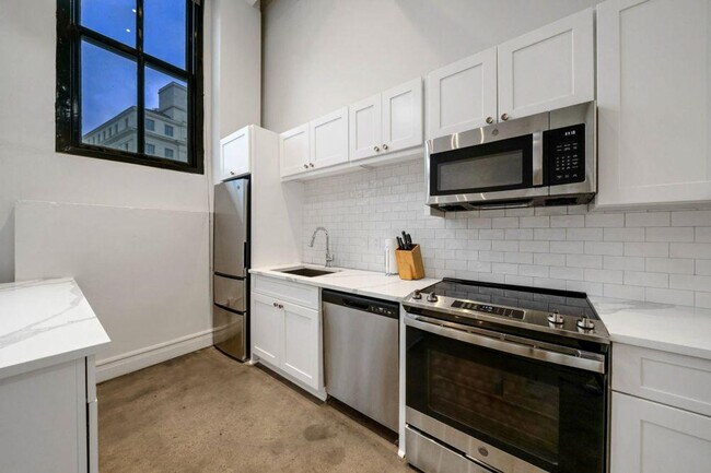505 E Travis St Unidad SI ID1267132P
