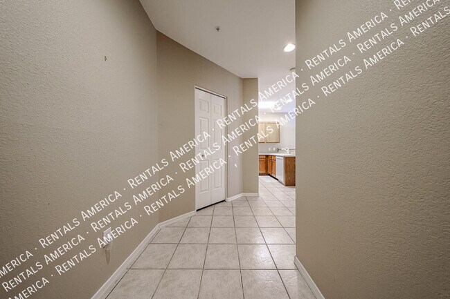 Photo - 6535 E Superstition Springs Blvd Unidad 109 Rental