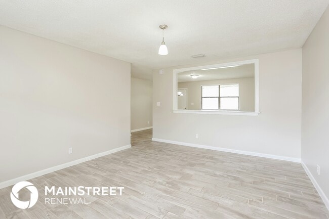 Building Photo - 6775 Rivercrest Dr Rental