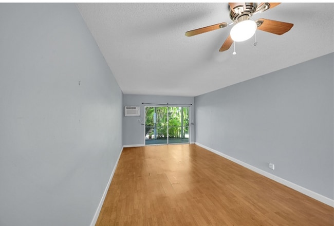 Photo - 2115 NE 42nd Ct Unit Apt 110N