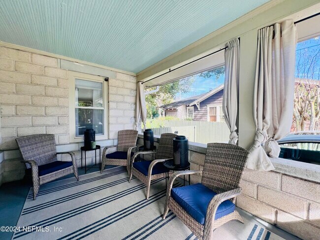 Photo - 2745 Downing St