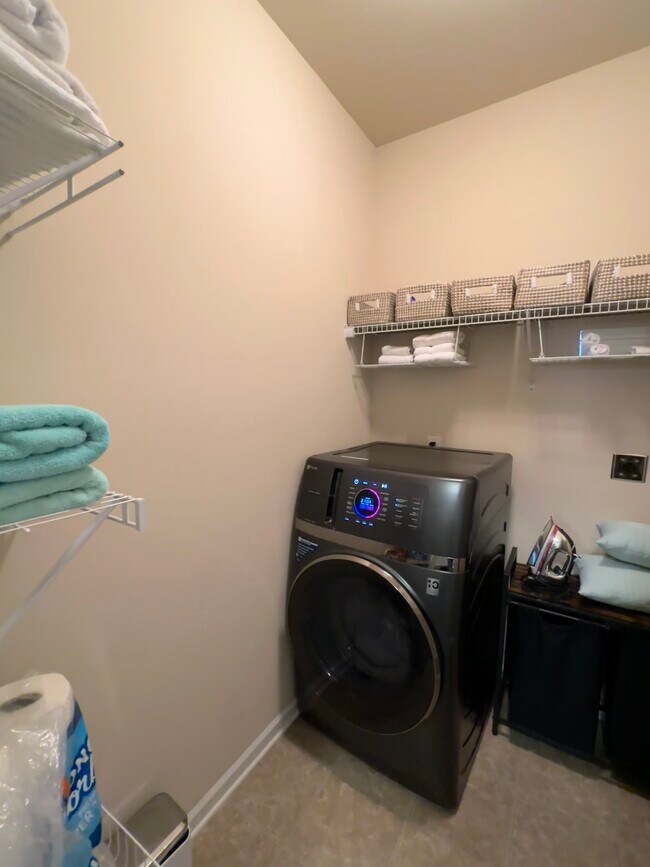 Photo - 2642 Dayview Ln