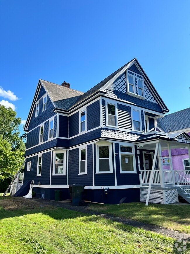 Building Photo - 22 Woronoco Ave Rental
