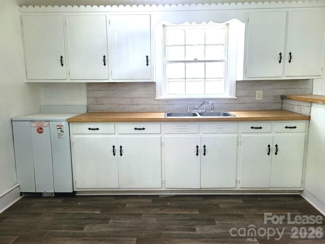 Photo - 206 N Cloudman St