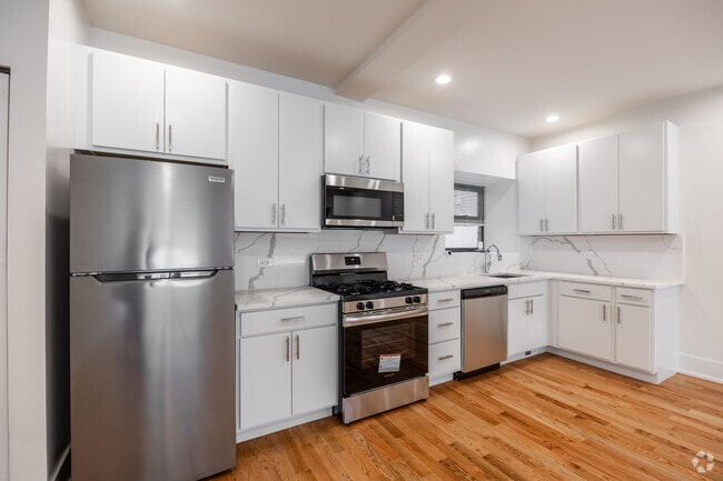 Building Photo - 652 W Gordon Ter Rental