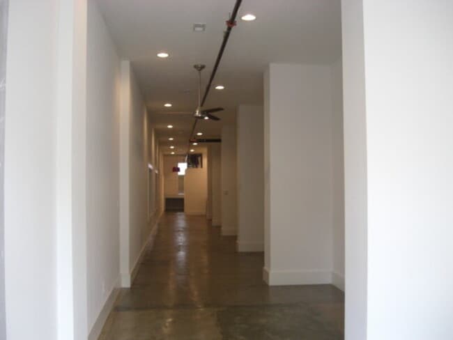 Photo - 2710 Cherokee St Unit Commercial