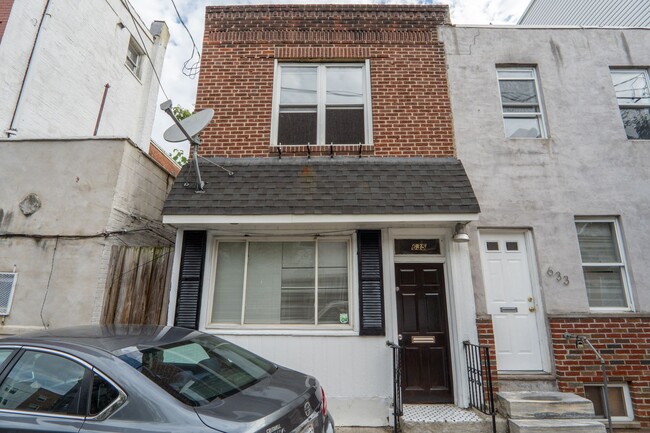 Photo - 635 Dudley St Unidad 635 Dudley 2nd Fl