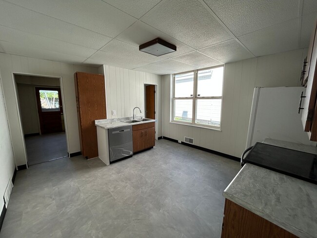 Photo - NORWOOD- Cozy 2 bedroom 1 bath