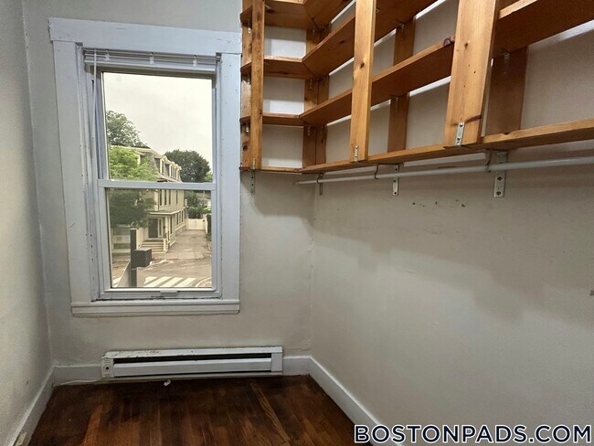 Photo - 94 River St Unit 2