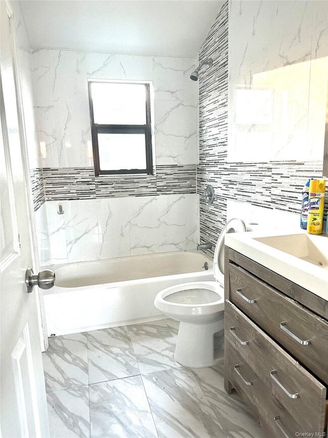 Photo - 235-18 147th Rd Apartamento