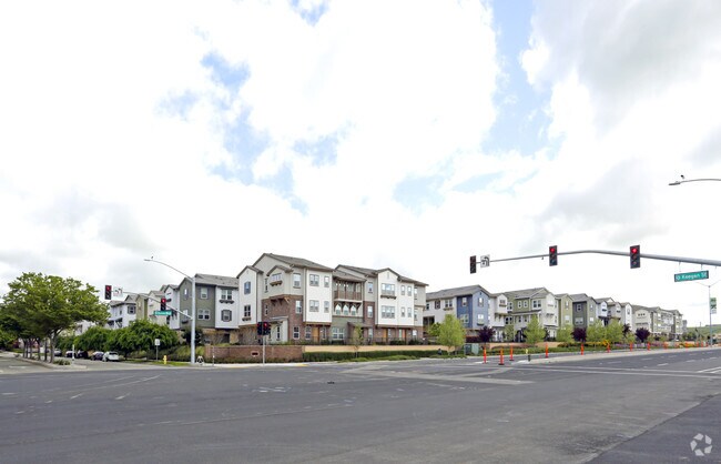 Foto principal - Westport Village