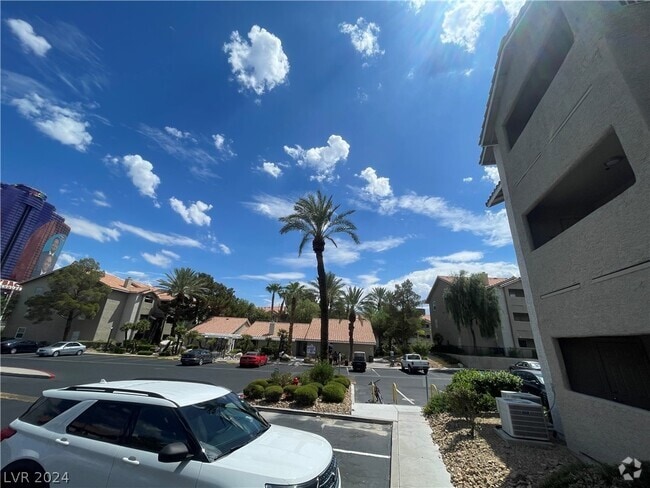 Building Photo - 4200 S Valley View Blvd Unit 2009 Rental