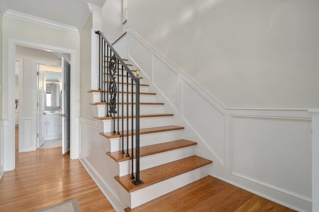 Photo - 2590 Brookwood Rd