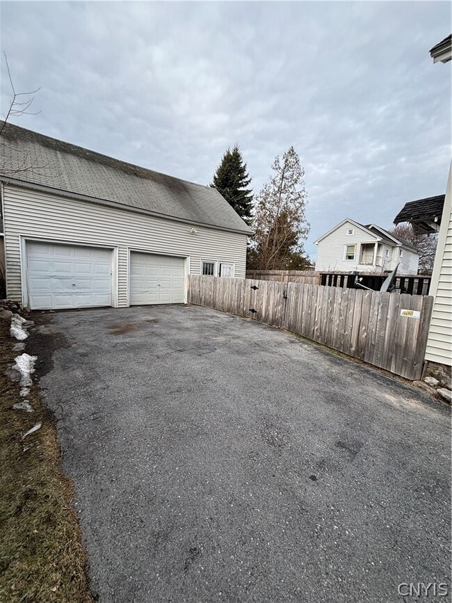 Photo - 1108 Salina St