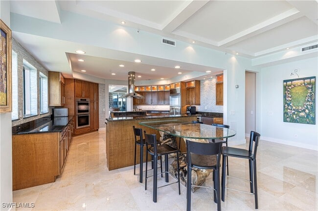Building Photo - 295 Grande Way Unit PH-2