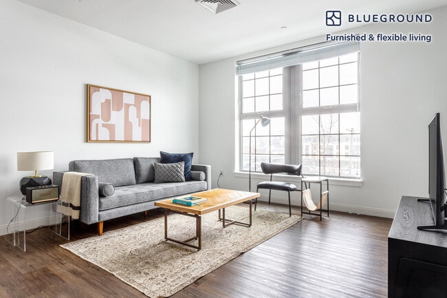 Building Photo - 845 Washington St Rental