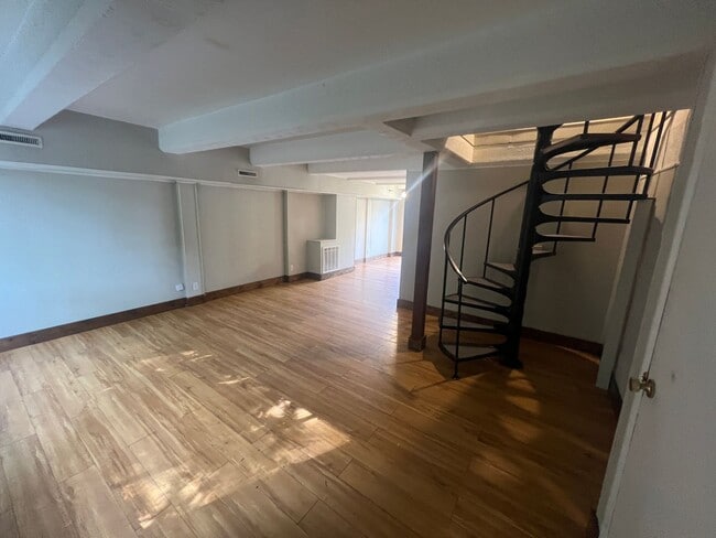 Photo - 147 Bradley St Unit 1