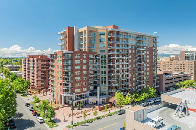 Building Photo - Seasons of Cherry Creek Rental
