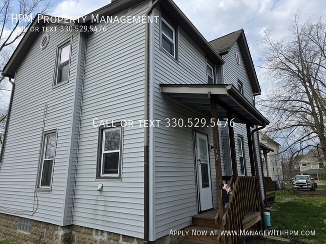 Building Photo - 497 Sumner St