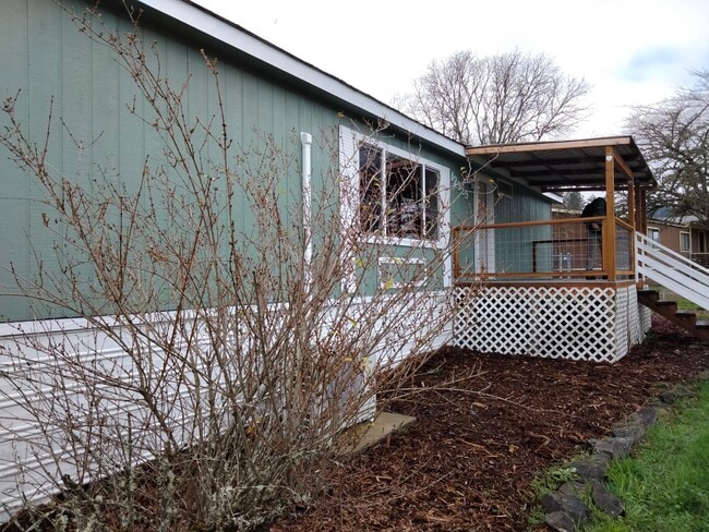 Building Photo - 12929 Lookingglass Rd