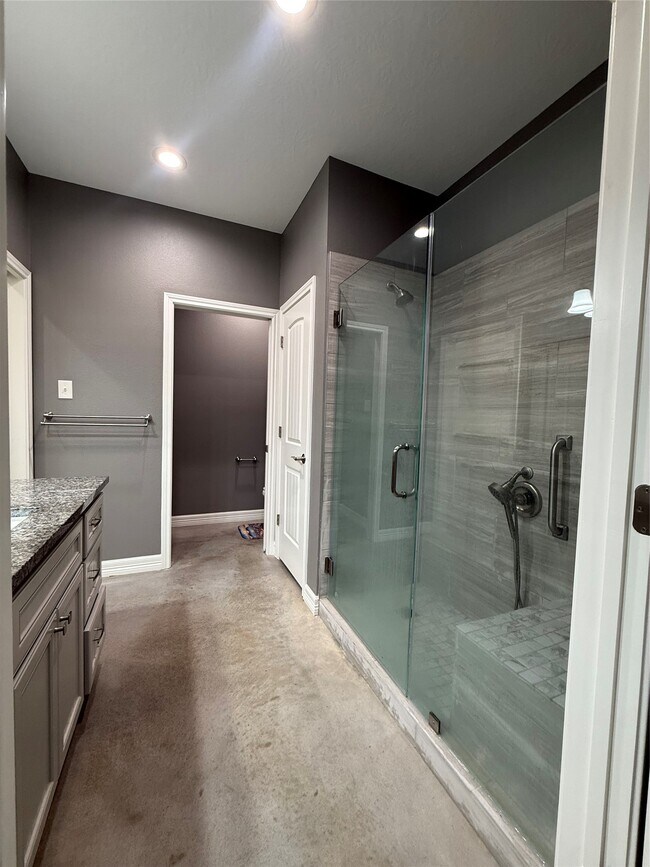 Photo - 17980 FM 2090
