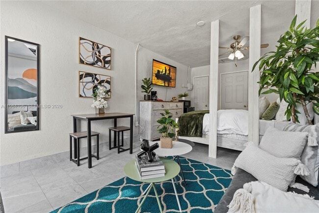 Photo - 12101 Everglades St Unit 5