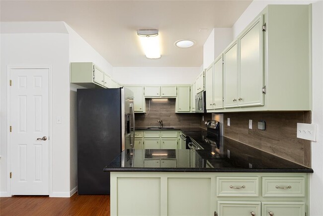 Photo - 4505 Red River St