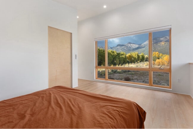 Photo - 1276 Sycamore Rd