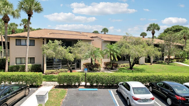 Building Photo - 15484 Lakes of Delray Blvd Unit 103 Rental