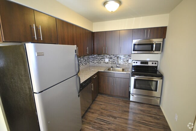 Building Photo - 442 3rd St Rental