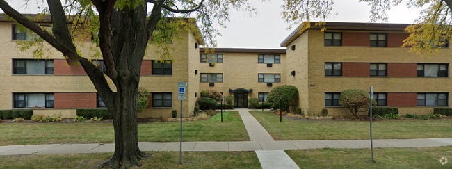 Building Photo - 9016 Lamon Ave Rental