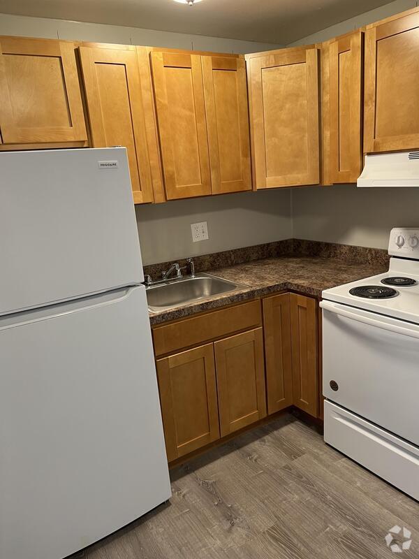 Building Photo - 16 Niles St Rental