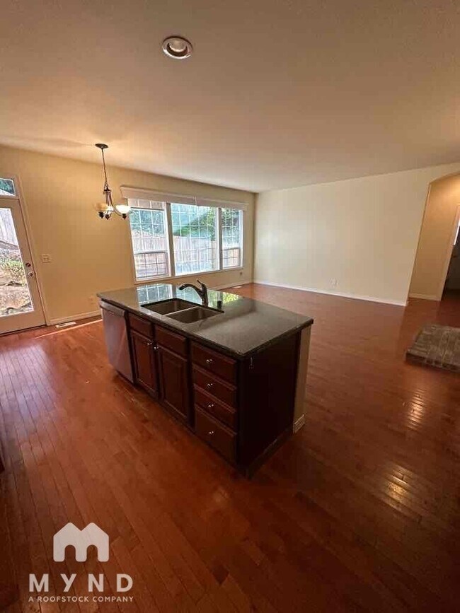 Photo - 17231 NE 25th Ct