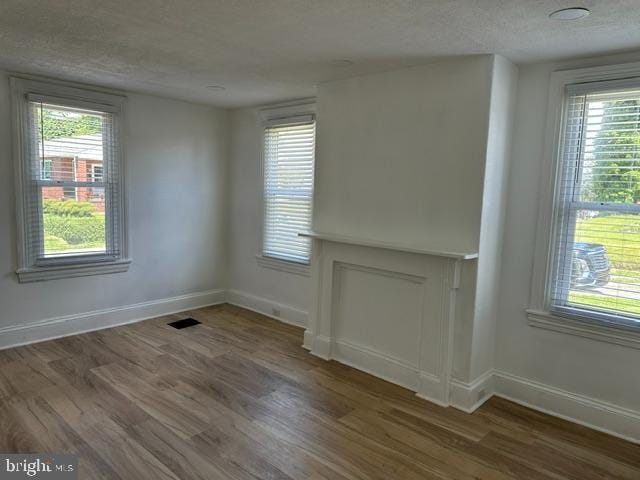 Building Photo - 465 Cinnaminson St