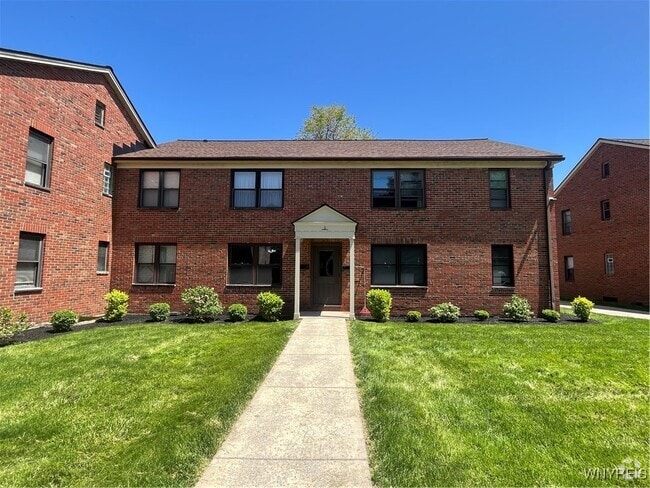 Building Photo - 3901 Main St Rental
