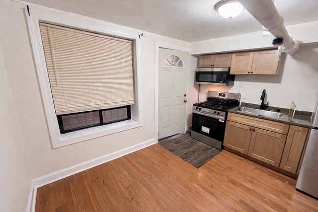 Photo - 3216 W Altgeld St Unidad G