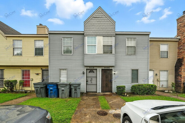 Building Photo - 9510 Olde Towne Row Rental