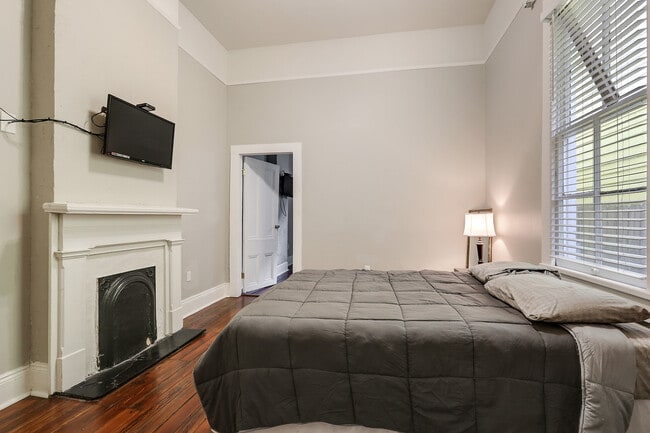 Photo - 1408 Constance St