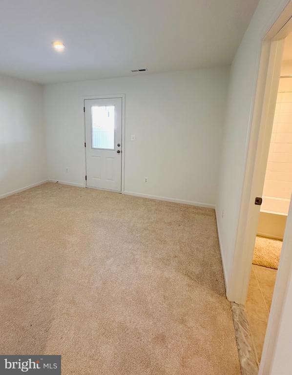 Photo - 58 Bolingbroke Wy