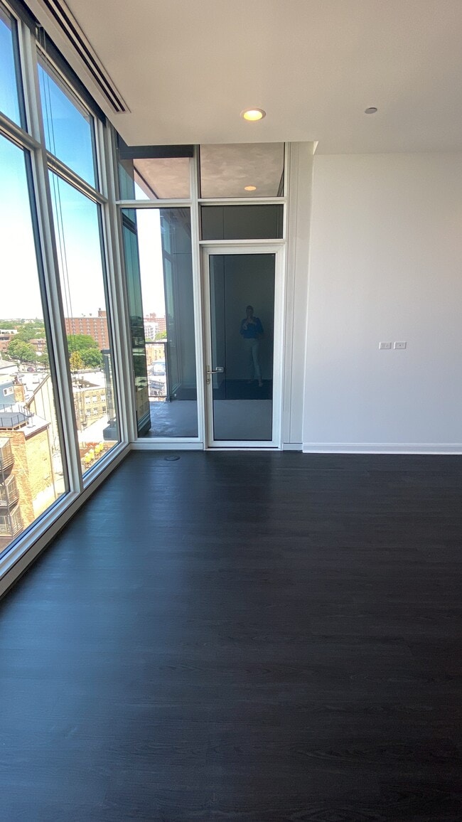 Photo - 2470 N Lincoln Ave
