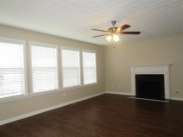 Photo - 1924 Pierce Way