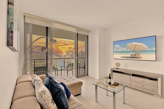 Photo - 2602 E Hallandale Beach Blvd Unidad SI ID1227437P
