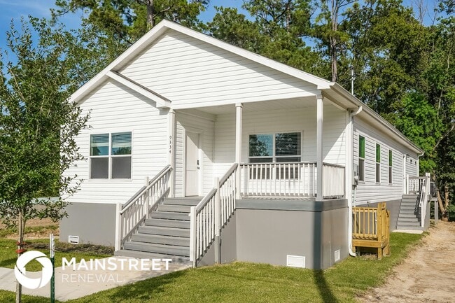 Building Photo - 9334 Crestview Dr Rental