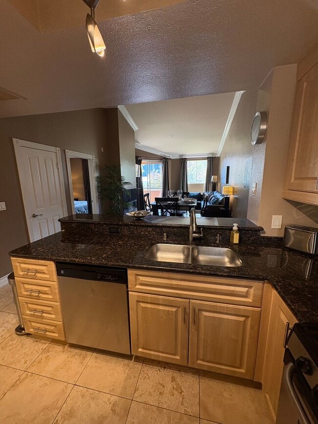 Photo - 220 E Flamingo Rd
